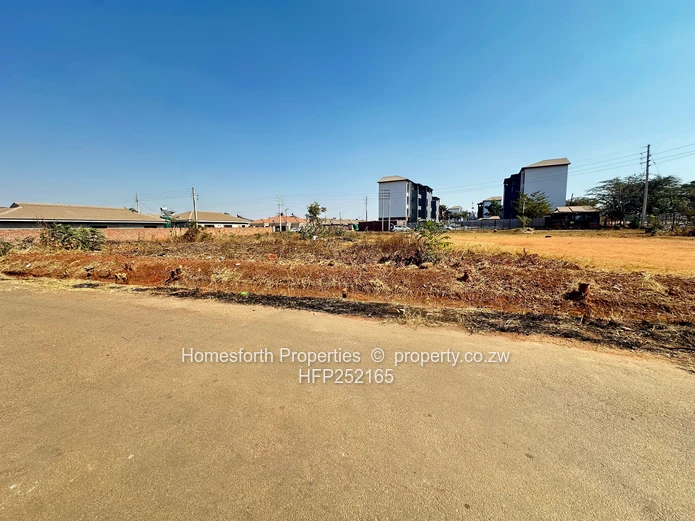 Prime commercial stand in Aspindale 