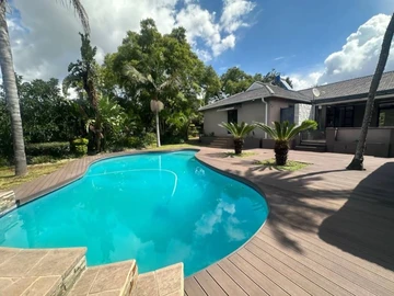 6 Bedroom House