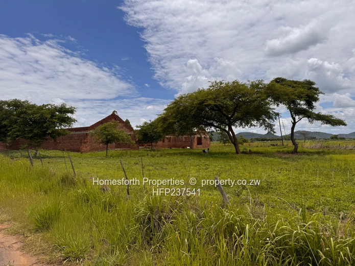 Kintyre Estate Agro Residential Property for Sale (Bulawayo Road) (Sole Mandate)