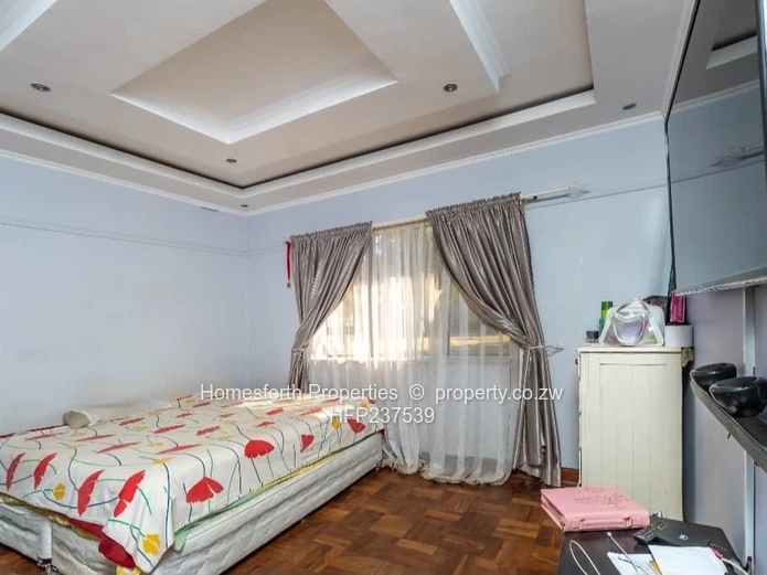 Strathaven House for Sale