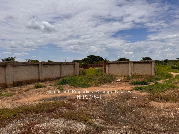 Kintyre Estate Agro Residential Property for Sale (Bulawayo Road) (Sole Mandate)