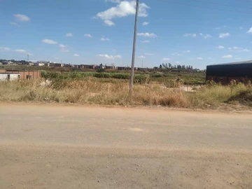 Commercial & Industrial Land