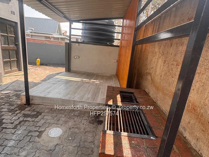 Spacious 6-Bedroom Double-Storey Home For Rent – Arlington Estate