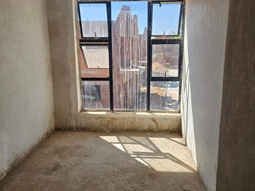 3 Bedroom Flat & Apartment
