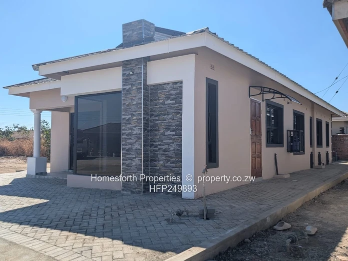 3 Bedroom House For Sale In Rainham Park