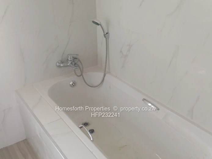 Marlborough cluster house to let