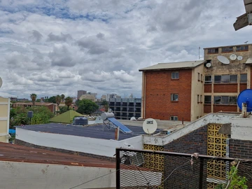 3 Bedroom Flat & Apartment