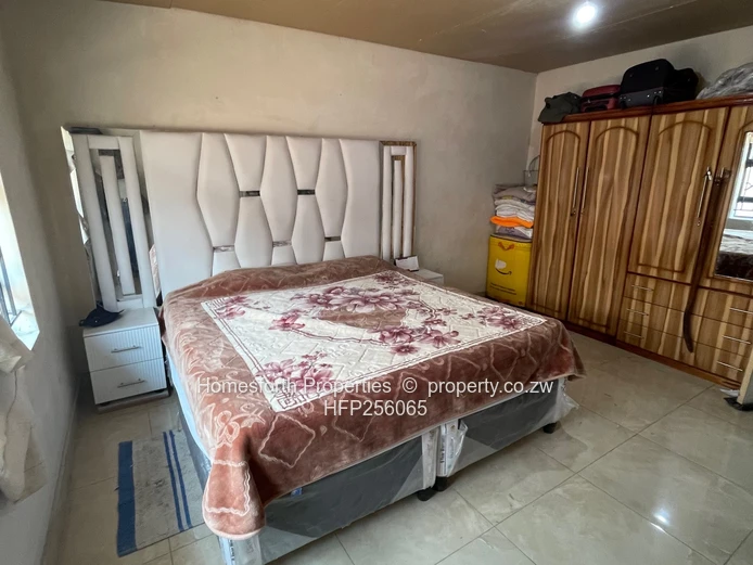 MODERN semi-finished 6-BEDROOM HOUSE FOR SALE | SHORTSTONE, WATERFALLS| 1 000sqm