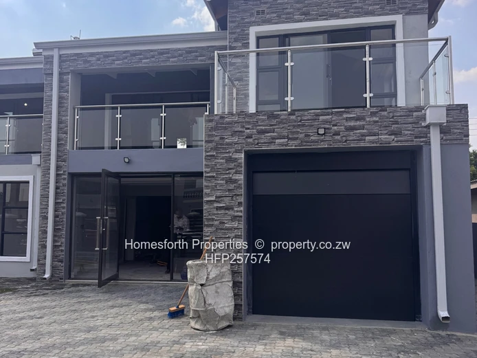 Spacious 6-Bedroom Double-Storey Home For Rent – Arlington Estate
