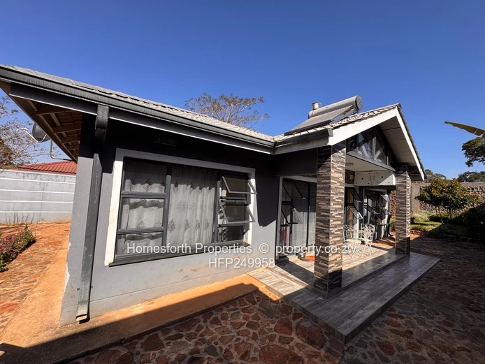 Glen Lorne 3 bed Cottage to Let (own yard)  (Sole Mandate)