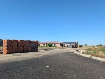 Stands & Residential Land