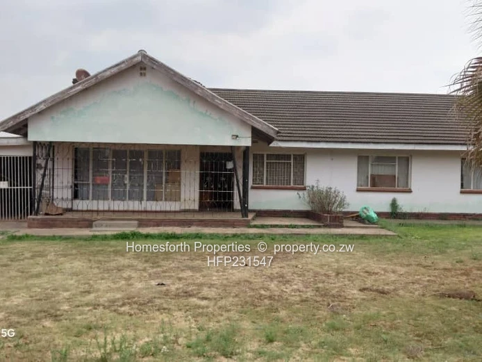 4 bedroom house in Meyrick Park