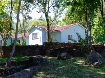 8 Bedroom House