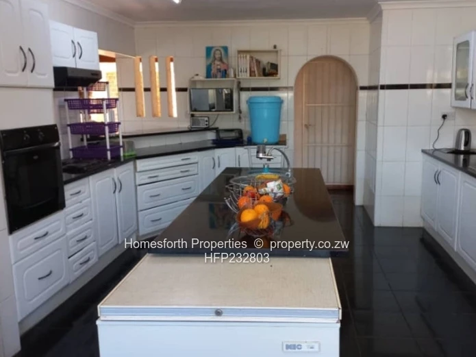 Glen Lorne Split level