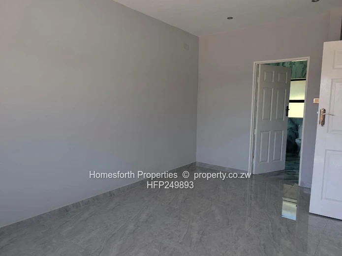 3 Bedroom House For Sale In Rainham Park