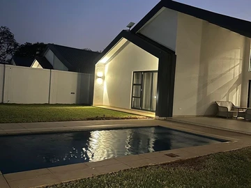 10 Unit Townhouse Complex