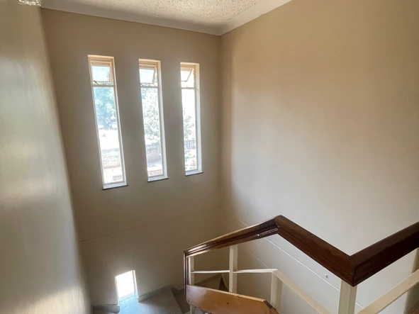 3 Bedroom Flat & Apartment