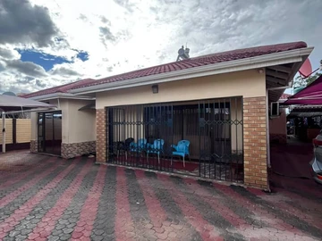 Charming 3-Bedroom Home in Kutandara, Harare West – Your Dream Awaits!
