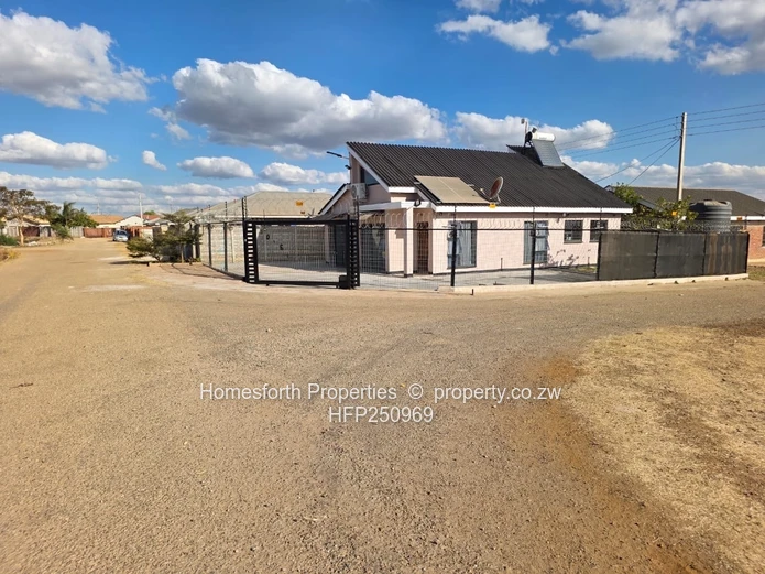 Morden home for sale in Budiriro Cabs 