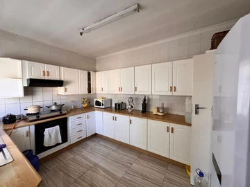 3 Bedroom Garden Flat