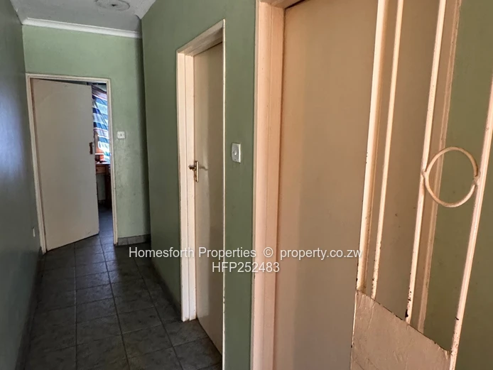 Mandara 4 Bed House on 4538m2 For Sale