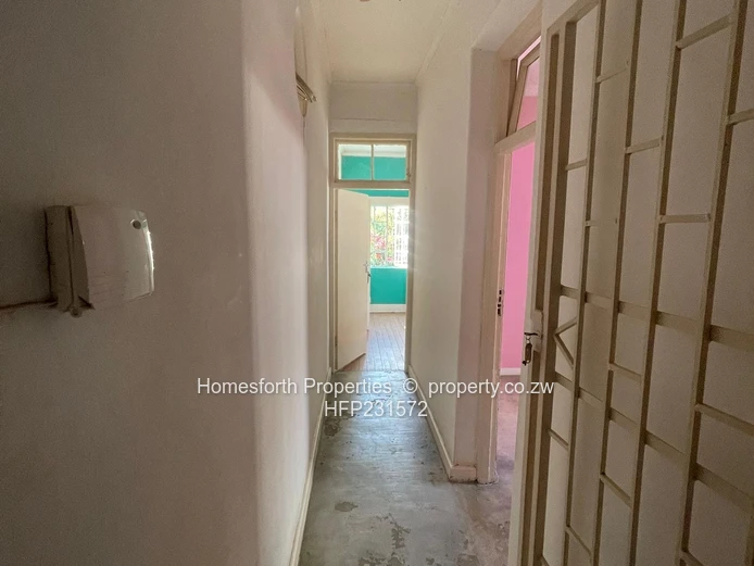 4 Bedroom Mt Pleasant House.Strategically located opposite UZ