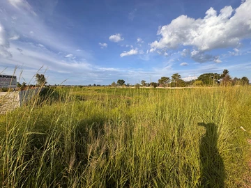 Commercial & Industrial Land