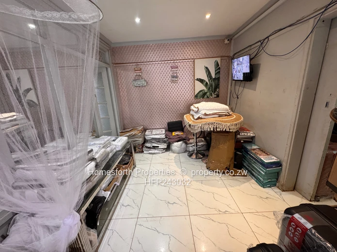 Commercial Flat for Sale: Avenues, Harare