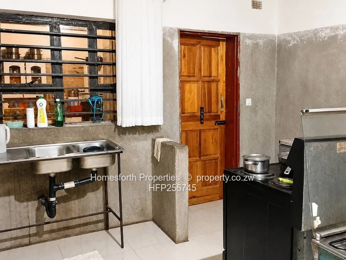 Mabvazuva Estate, Ruwa, House for Sale 90k