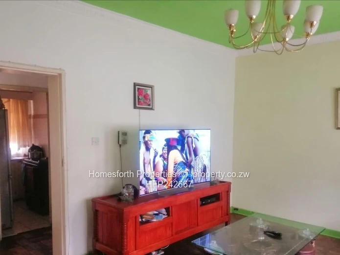 Flat for sale in the Avenues 