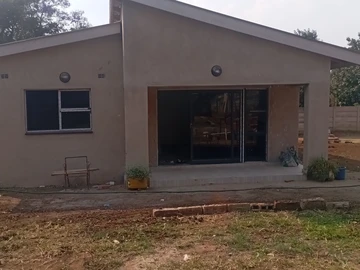 3 Unit Townhouse Complex