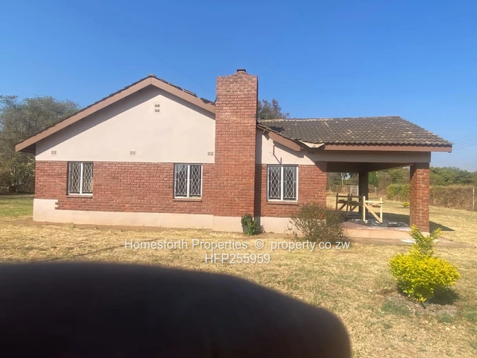 Chegutu Rifle Range house to let 