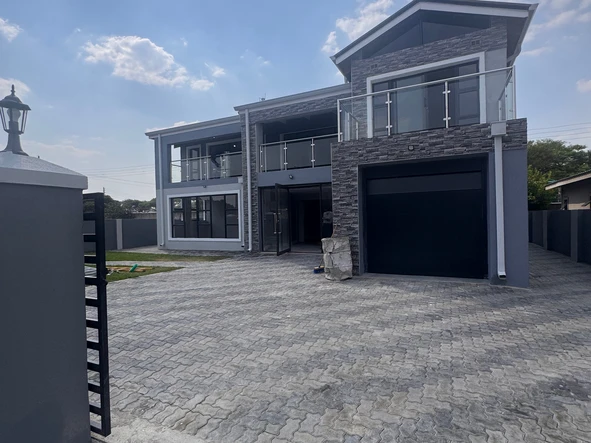 6 Bedroom Townhouse Complex