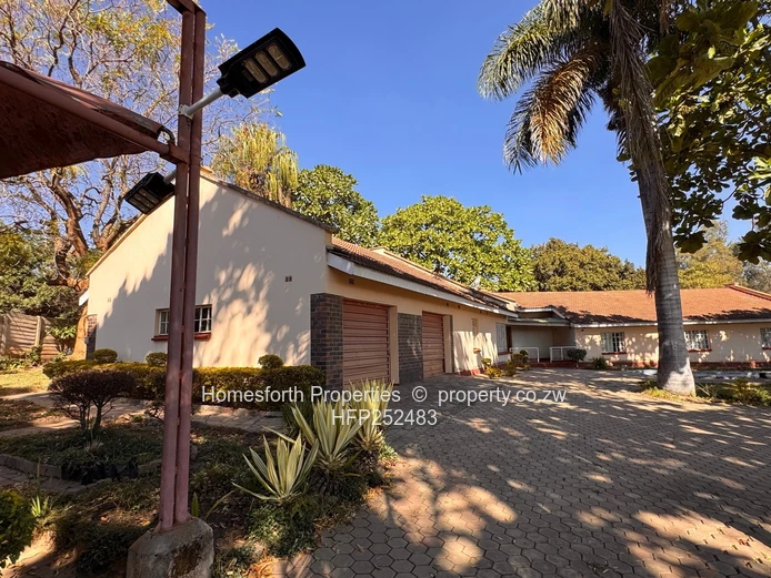 Mandara 4 Bed House on 4538m2 For Sale