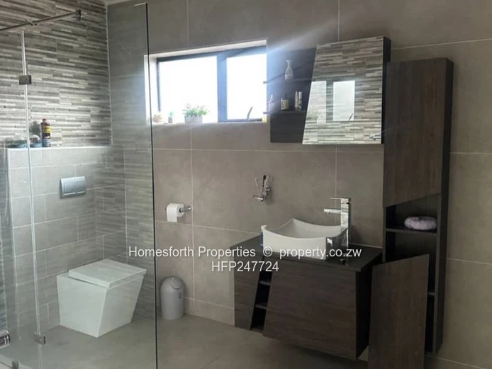 Glen Lorne 6 Bedroomed House To Rent  